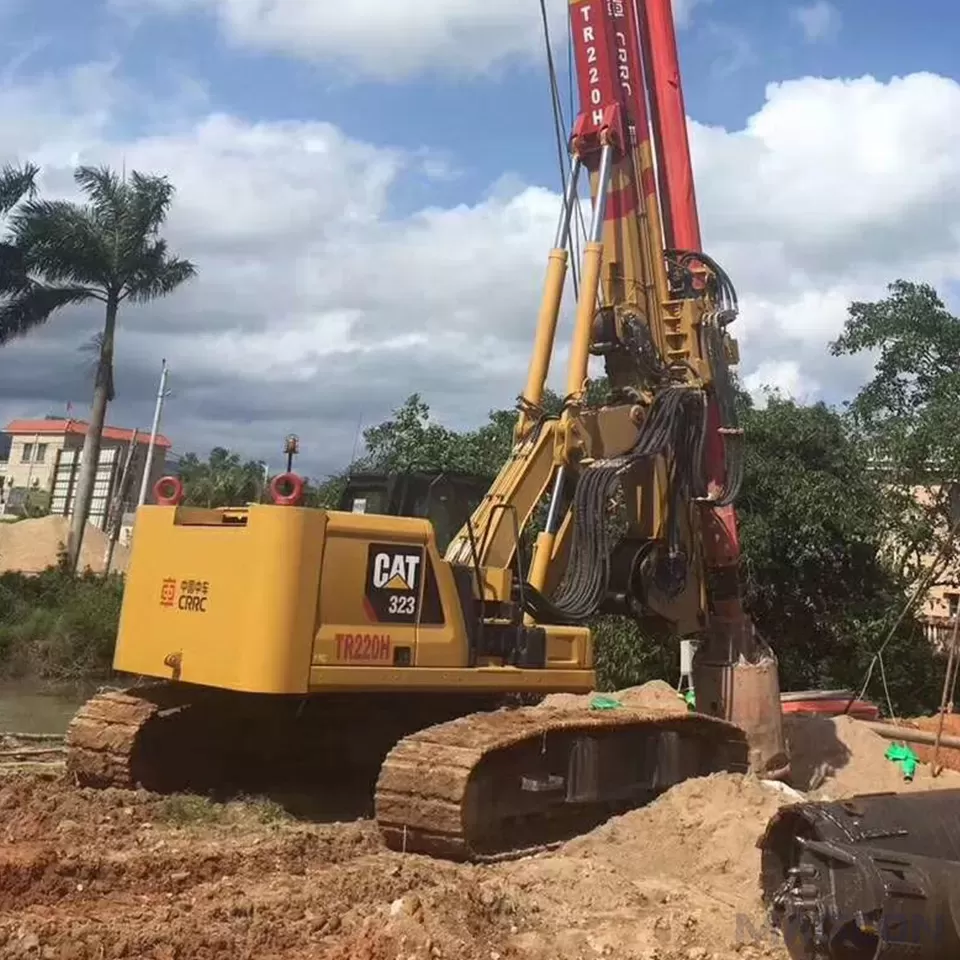 What Are the Features of Professional Rotary Drilling Rig Chassis?